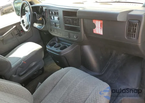 2020 Chevrolet Express G2500 z USA, uszkodzony, nr VIN 1GCWGAFP7L1158107